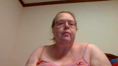 Snapshot of epic_ginger chatting on March 29, 9:59 pm epic_ginger online show from March 29, 9:59 pm