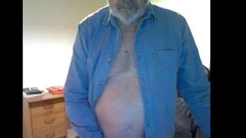 erasmus_d online show from December 22, 6:26 pm