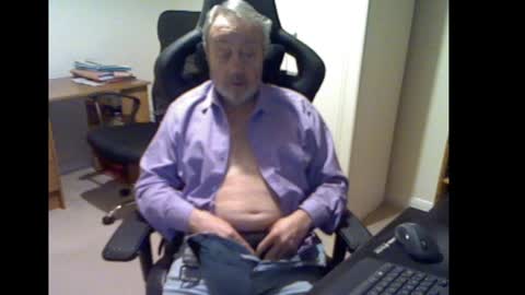 erasmus_d online show from January 7, 6:03 pm