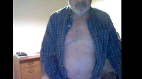 erasmus_d online show from January 11, 6:33 pm