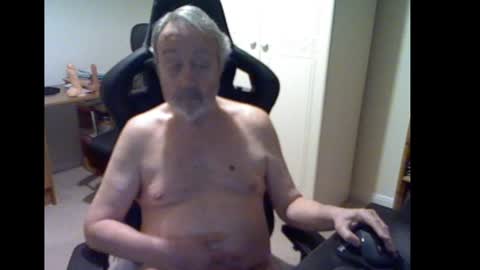 erasmus_d online show from February 3, 6:49 pm