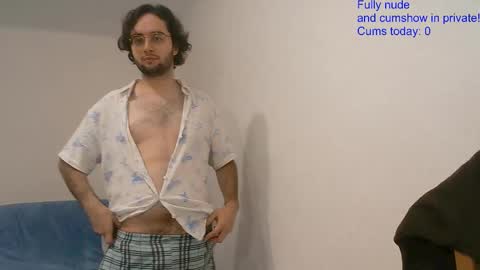 Snapshot of eren_jaeger2000 chatting on October 5, 1:59 am Eren online show from October 5, 1:59 am