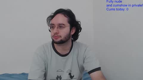 Snapshot of eren_jaeger2000 chatting on October 11, 2:44 am Eren online show from October 11, 2:44 am