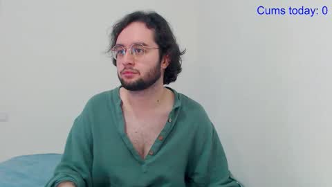 Snapshot of eren_jaeger2000 chatting on October 21, 1:28 am Eren online show from October 21, 1:28 am