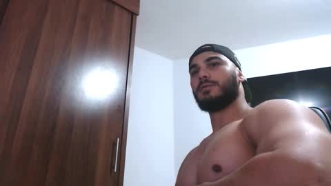 Snapshot of eren_smith chatting on February 10, 10:03 pm eren_smith online show from February 10, 10:03 pm
