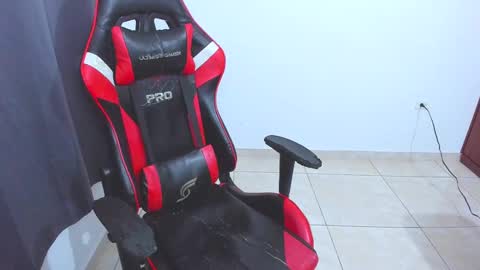 eren_tatakae online show from October 3, 1:57 am