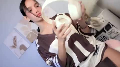 Snapshot of eres_guapa chatting on June 12, 6:12 am Elisa online show from June 12, 6:12 am