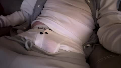 Snapshot of erexsean66 chatting on March 1, 9:37 pm erexsean66 online show from March 1, 9:37 pm