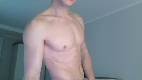 Snapshot of eric_crush chatting on January 25, 3:51 am Eric Crush online show from January 25, 3:51 am