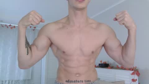 Snapshot of eric_crush chatting on November 8, 7:08 am Eric Crush online show from November 8, 7:08 am