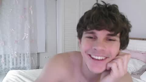 Eric Crush online show from April 24, 4:15 am