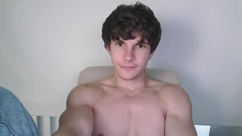 Snapshot of eric_crush chatting on May 30, 3:36 am Eric Crush online show from May 30, 3:36 am