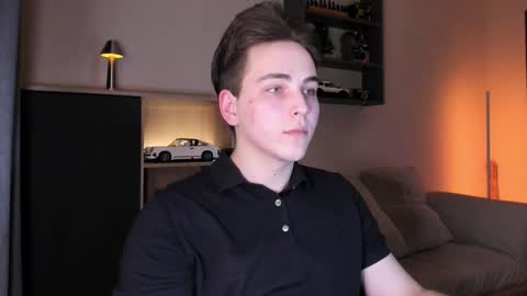 Snapshot of eric_ether chatting on February 22, 7:56 pm Eric online show from February 22, 7:56 pm