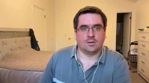 Snapshot of eric_heim chatting on November 10, 9:58 pm eric heim online show from November 10, 9:58 pm