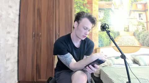 Eric online show from October 3, 7:05 am