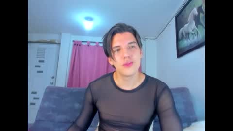 eric_twink18 online show from March 9, 3:22 am