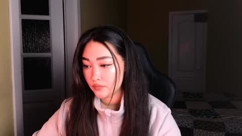 Erica Wayne online show from January 5, 6:24 am