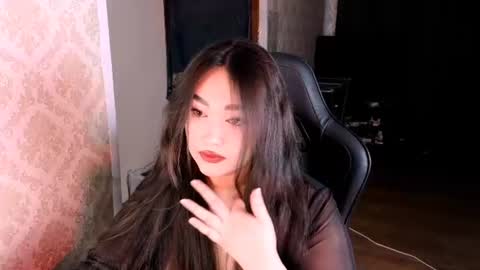 Erica Wayne online show from June 12, 1:32 pm
