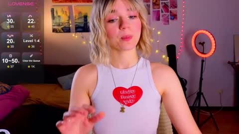 Snapshot of erica_winterr chatting on February 2, 4:59 am Erica Winterr online show from February 2, 4:59 am