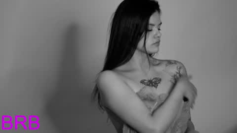 ericaevan online show from December 6, 10:38 am