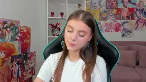 EricaFoxes online show from July 9, 5:33 am