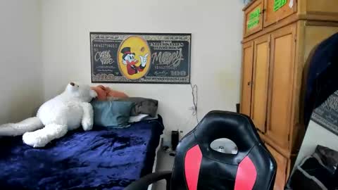 erick_de_rossee online show from April 25, 6:49 pm