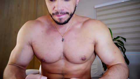 Erick Thompson online show from January 11, 6:12 pm