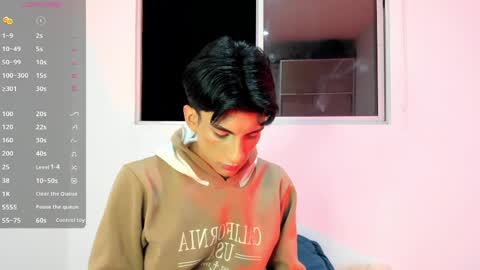 Snapshot of erick_velveth chatting on May 26, 4:30 am erick online show from May 26, 4:30 am