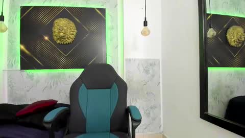   online show from February 20, 9:55 am