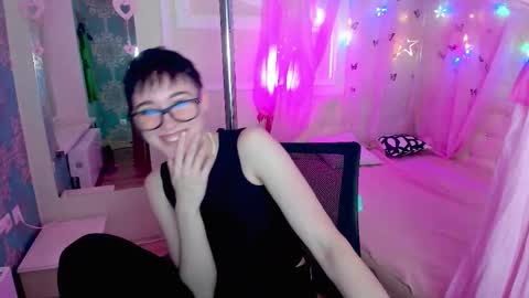 Snapshot of erickafetish chatting on November 6, 3:35 pm Ericka online show from November 6, 3:35 pm