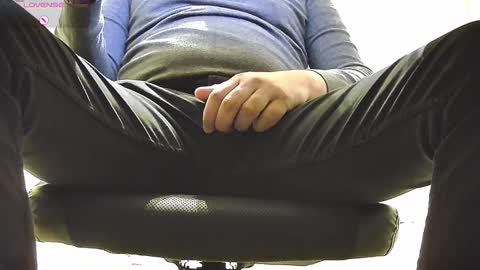 ericric49 online show from November 5, 7:41 am