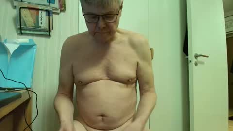 Erik online show from March 11, 5:52 pm