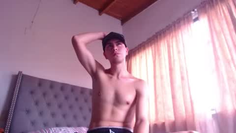 Erik rodriguez online show from February 16, 3:19 pm