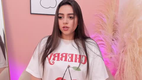 Snapshot of erika_mendez1 chatting on January 28, 8:04 pm Erika Mendez online show from January 28, 8:04 pm