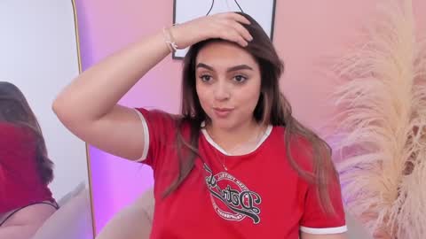 Snapshot of erika_mendez1 chatting on February 1, 8:37 pm Erika Mendez online show from February 1, 8:37 pm