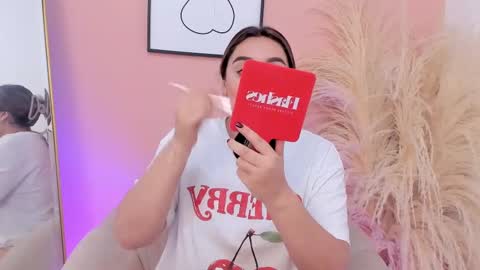 Snapshot of erika_mendez1 chatting on March 1, 7:26 pm Erika Mendez online show from March 1, 7:26 pm