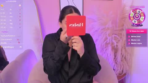 Snapshot of erika_mendez1 chatting on October 8, 7:11 pm Erika Mendez online show from October 8, 7:11 pm