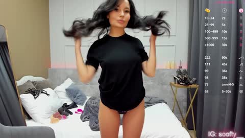 Snapshot of erika_soft chatting on December 13, 9:13 am Erika online show from December 13, 9:13 am