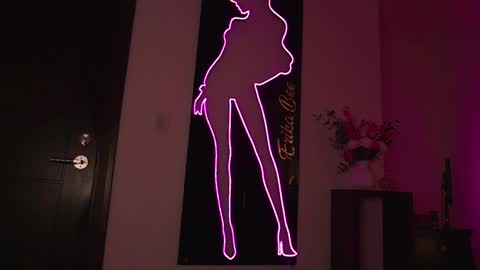 Venus Skye online show from September 27, 8:14 pm