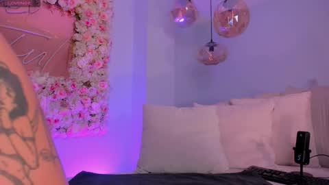 Erika Benz online show from February 24, 12:36 pm