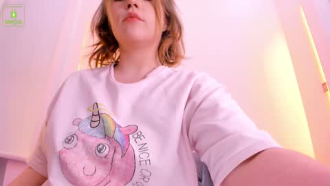 Snapshot of erikalustx chatting on January 2, 4:09 am Erika online show from January 2, 4:09 am