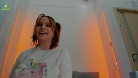 Snapshot of erikalustx chatting on January 22, 4:13 am Erika online show from January 22, 4:13 am