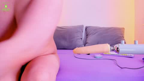 Snapshot of erikalustx chatting on January 24, 4:16 am Erika online show from January 24, 4:16 am