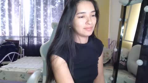 erina_1 online show from November 8, 4:18 pm