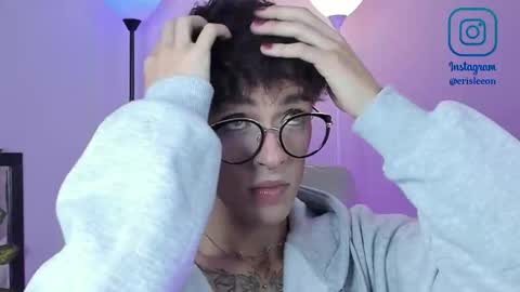   online show from November 19, 10:54 pm