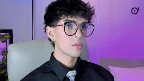   online show from November 28, 12:24 am