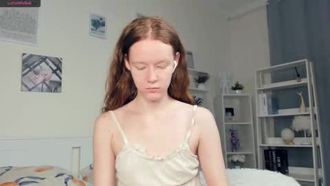 Snapshot of erline_may chatting on October 9, 7:28 am Sofia online show from October 9, 7:28 am