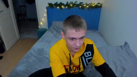 Snapshot of ermak_reborn chatting on December 26, 4:53 am Max online show from December 26, 4:53 am