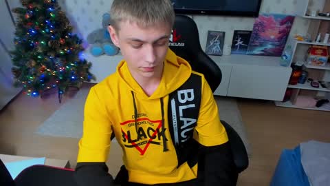 Snapshot of ermak_reborn chatting on January 6, 10:15 pm Max online show from January 6, 10:15 pm