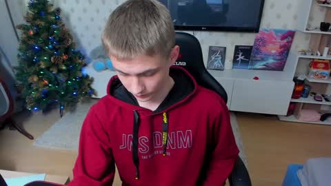 Snapshot of ermak_reborn chatting on January 8, 10:37 pm Max online show from January 8, 10:37 pm